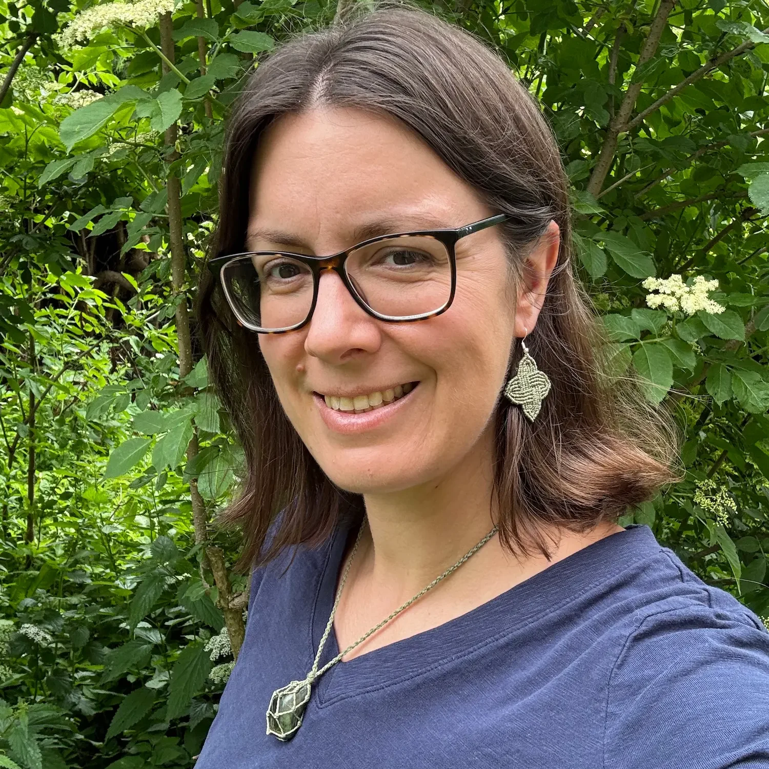 Duft- und Symbolschmuck by Canophea: Bild von Lena Maria Hackl